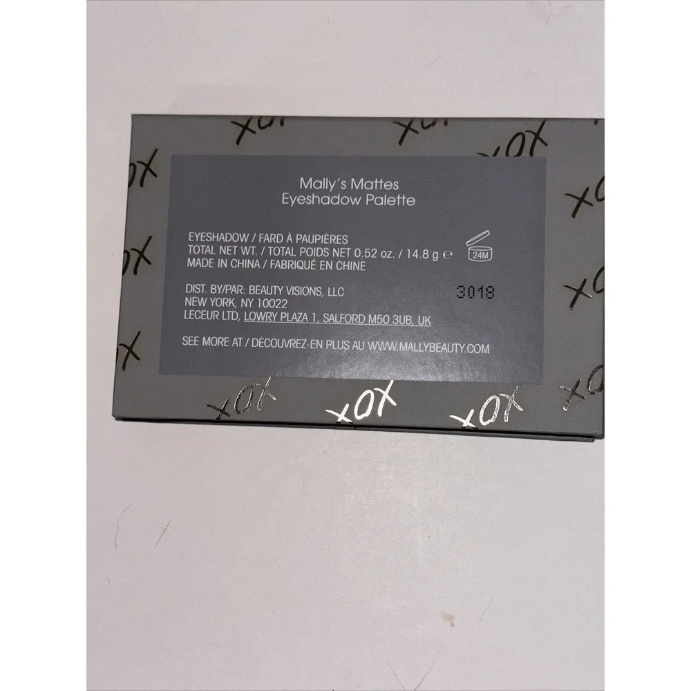 Mally Beauty Mally's Mattes Eyeshadow Palette 8 Shades Neutral Matte‎ Mirror New
